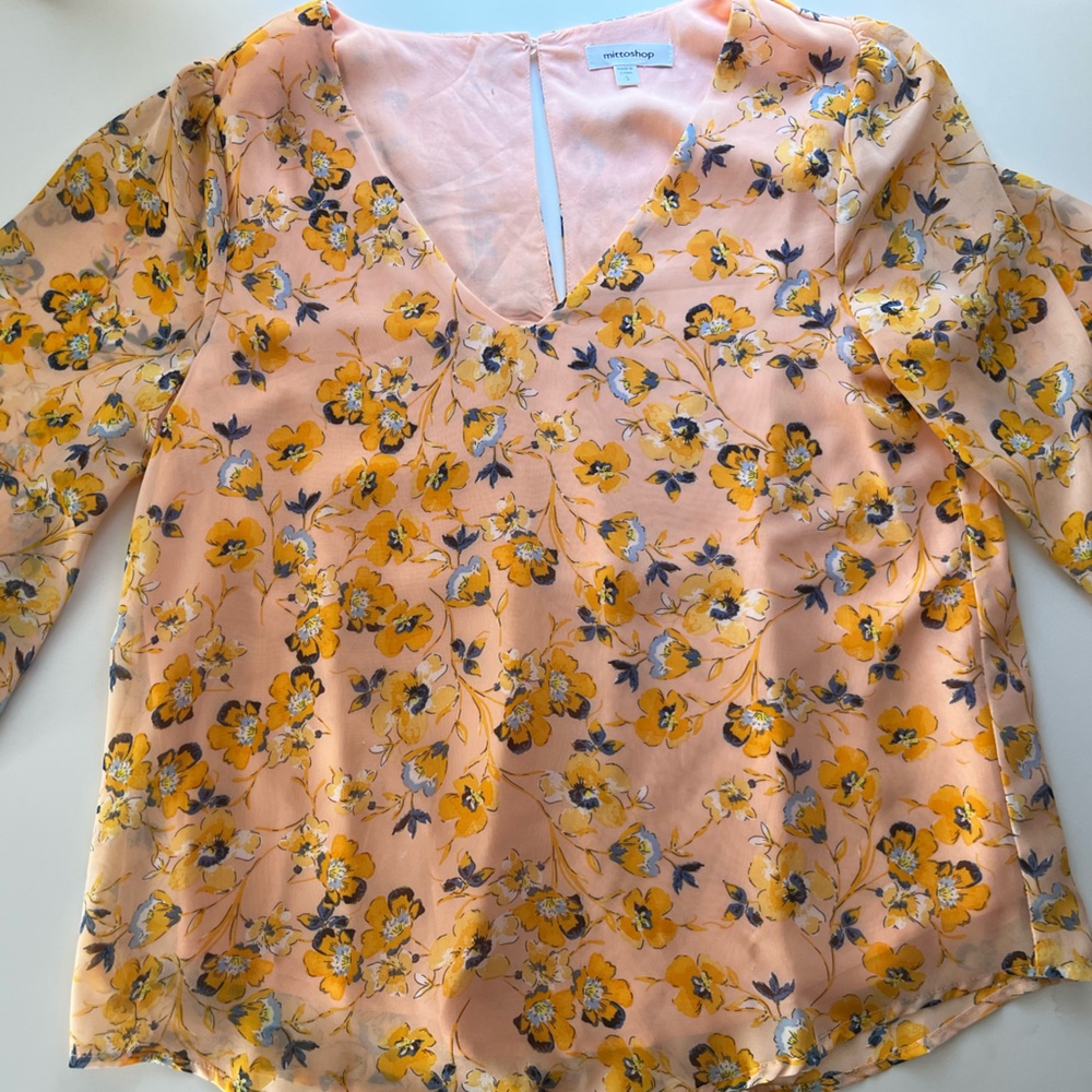 Beautiful size Small Peach Feminine Spring Blouse in color peach